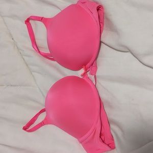 Victoria's secret pushup t-shirt bra